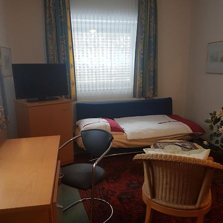 Gaestehaus Krefeld Uerdingen Exteriör bild