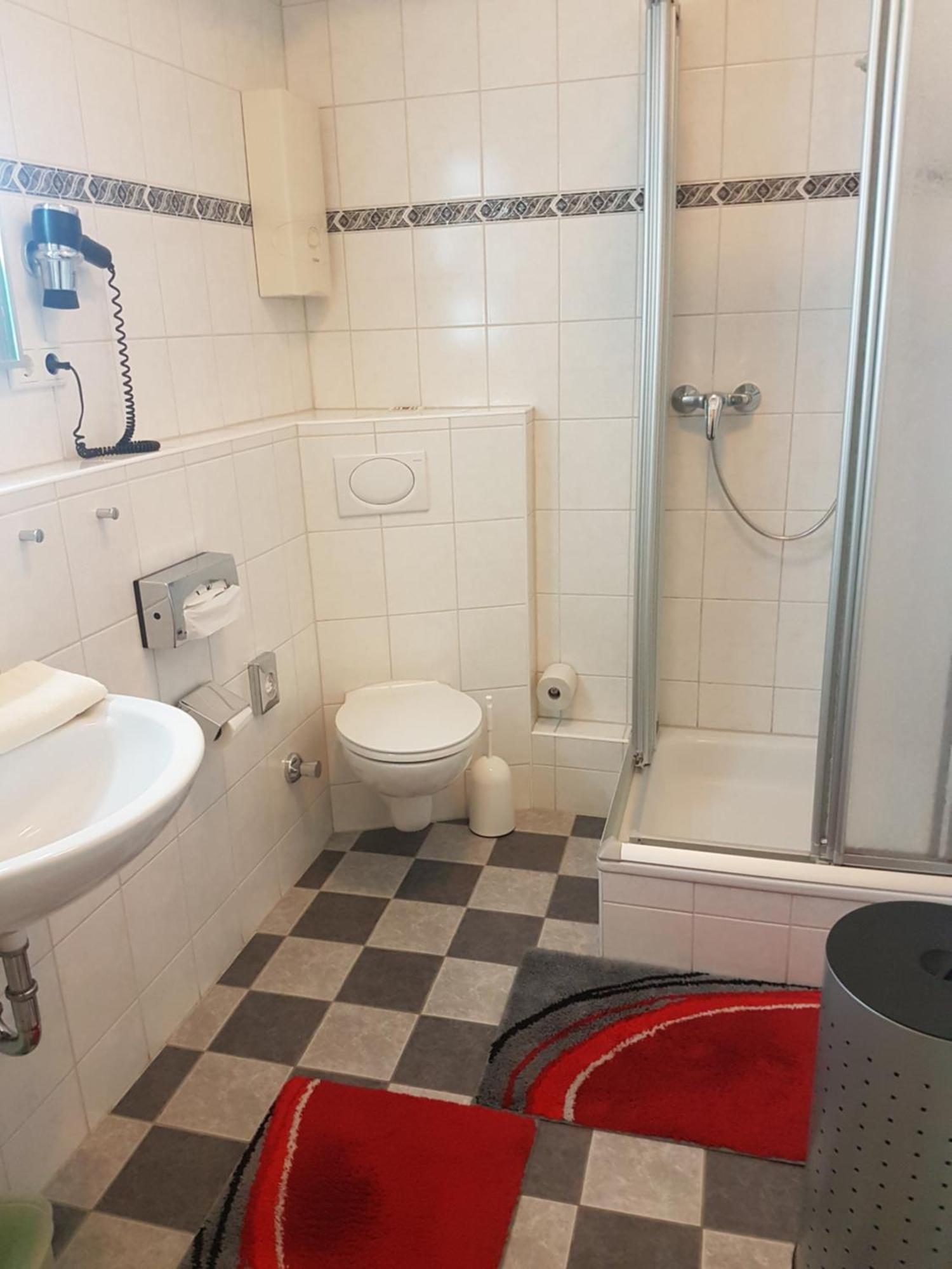Gaestehaus Krefeld Uerdingen Exteriör bild